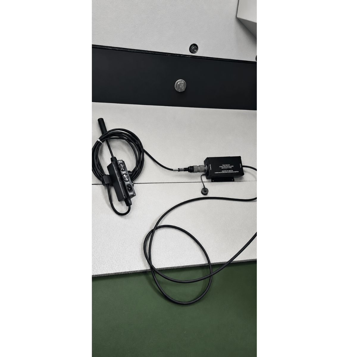 C-AT COMFORCE ICU connected to SIRS unit for vehicle intercom communication